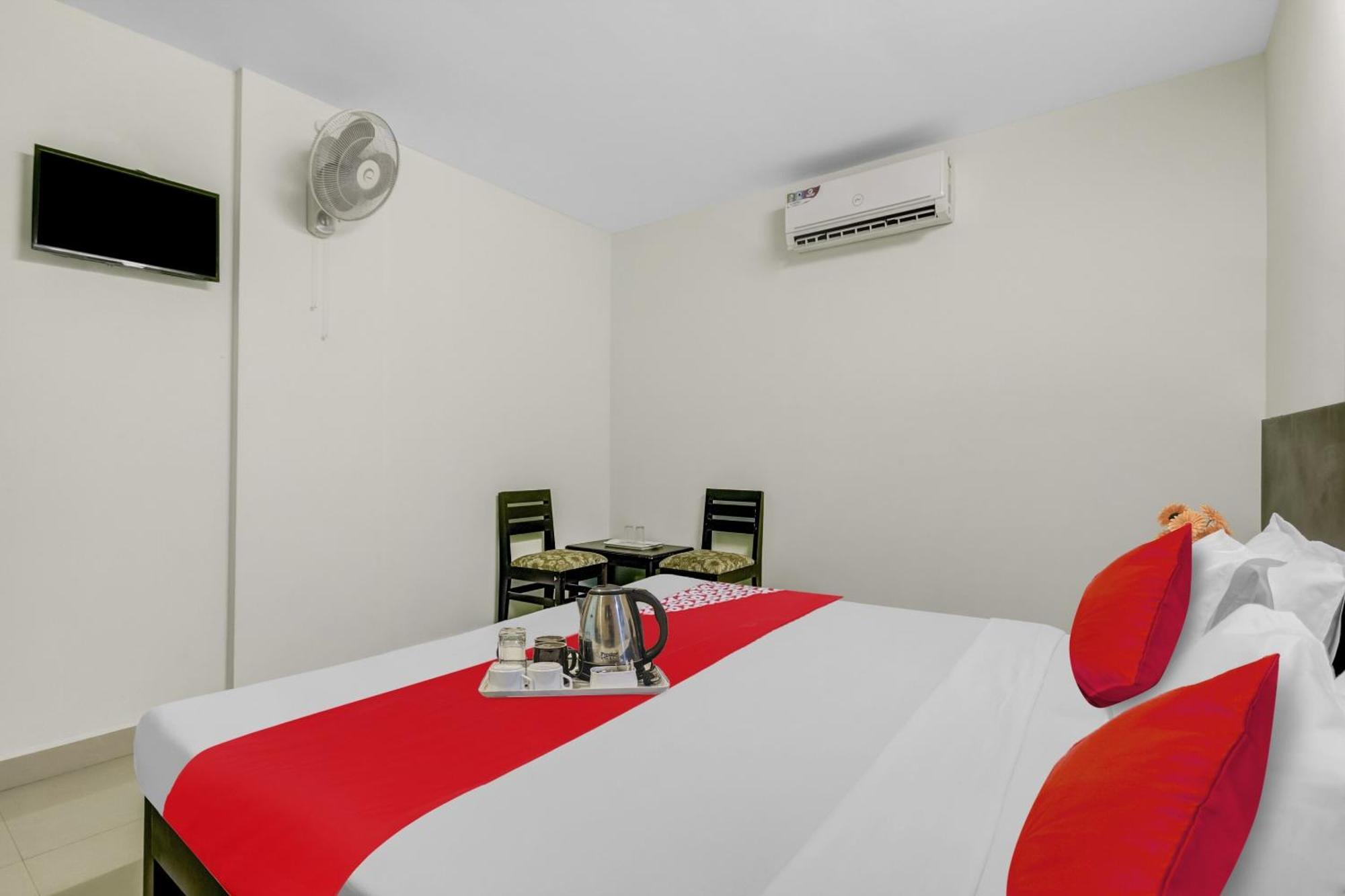 Hotel O Kalapurackal Residency Thekkady Exterior photo