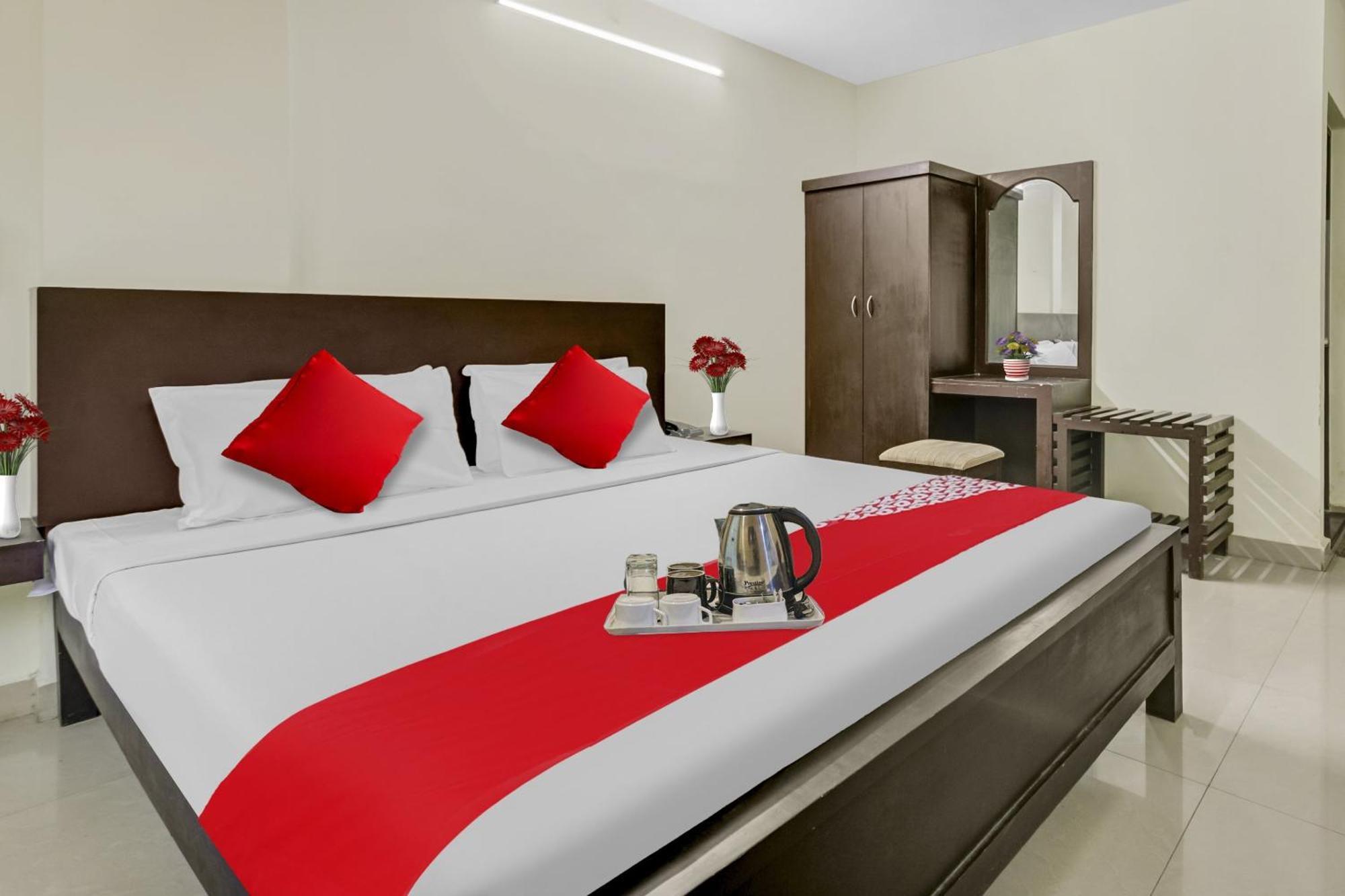 Hotel O Kalapurackal Residency Thekkady Exterior photo